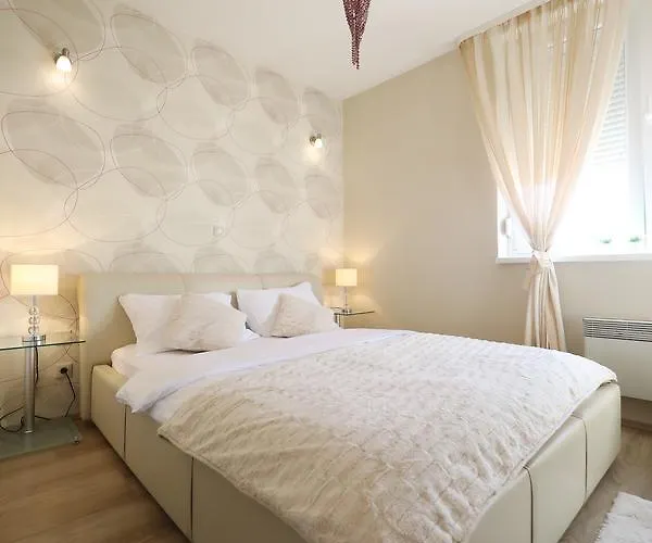 Top Apartments Zadar ザダル