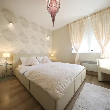 Top Apartments Zadar Daire